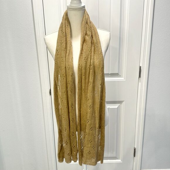 Croft & Barrow Scarf Gold Shimmer Knit 21"x75" Lightweight - Picture 3 of 5